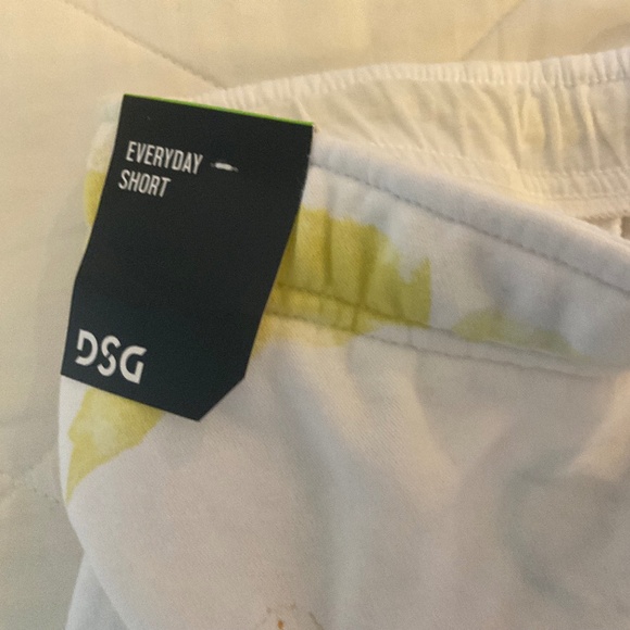 DSG Boys Soft Shorts - Size Large - Picture 2 of 9